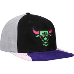 Chicago Bulls Day 5 Snapback Hat Black/Pink - NBA
