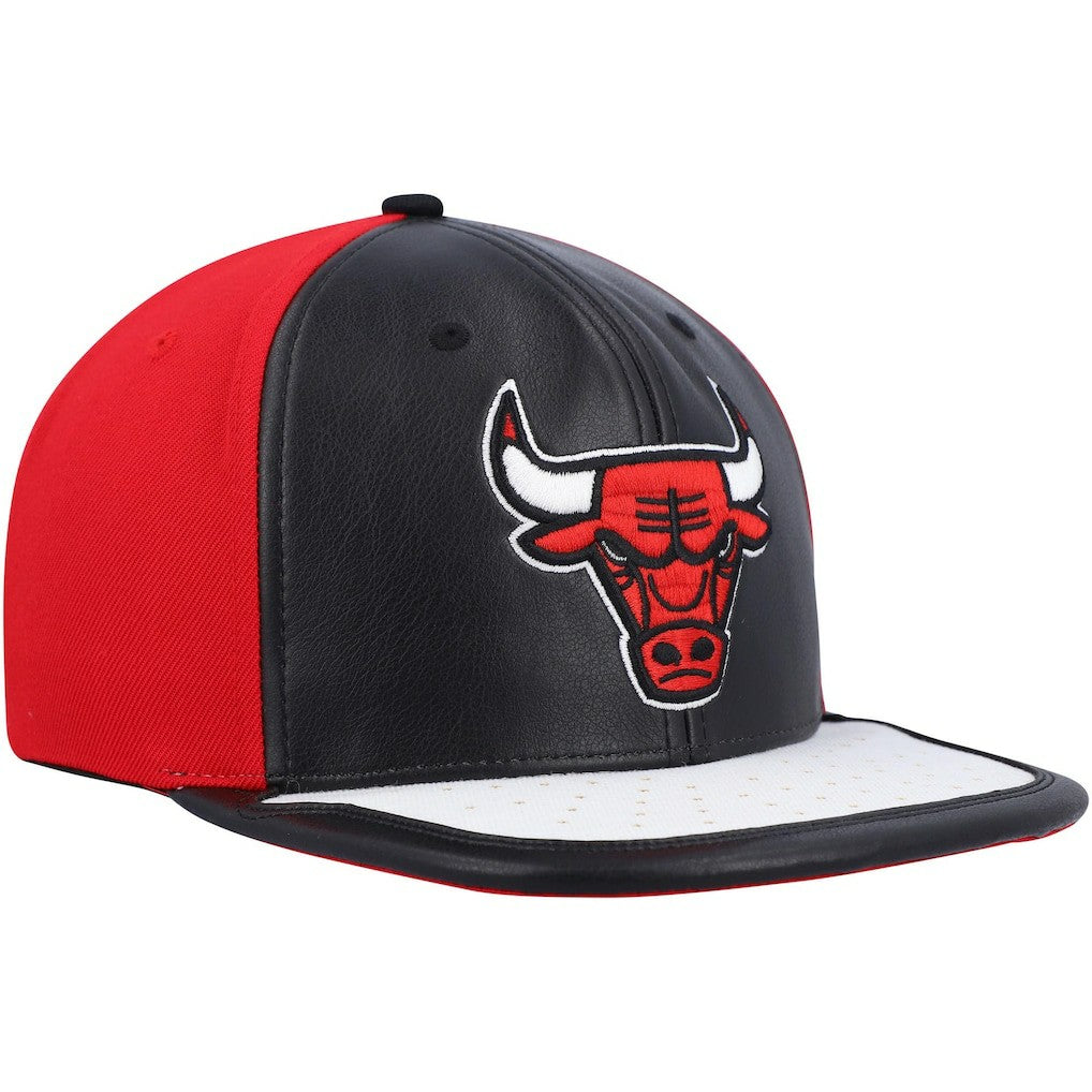 Chicago Bulls Day One Snapback Hat Black/White - NBA