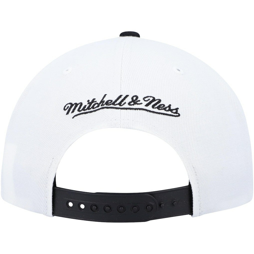 Chicago Bulls NBA Day One Snapback Hat Black/White - NBA