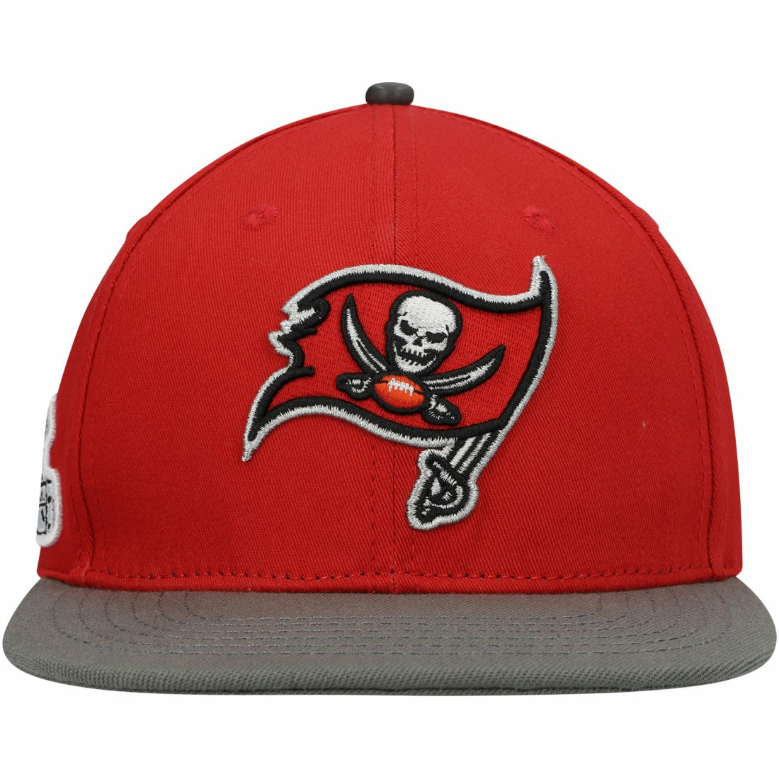 Tampa Bay Buccaneers Pro Standard 2Tone Snapback Hat Red/Pewter | NFL