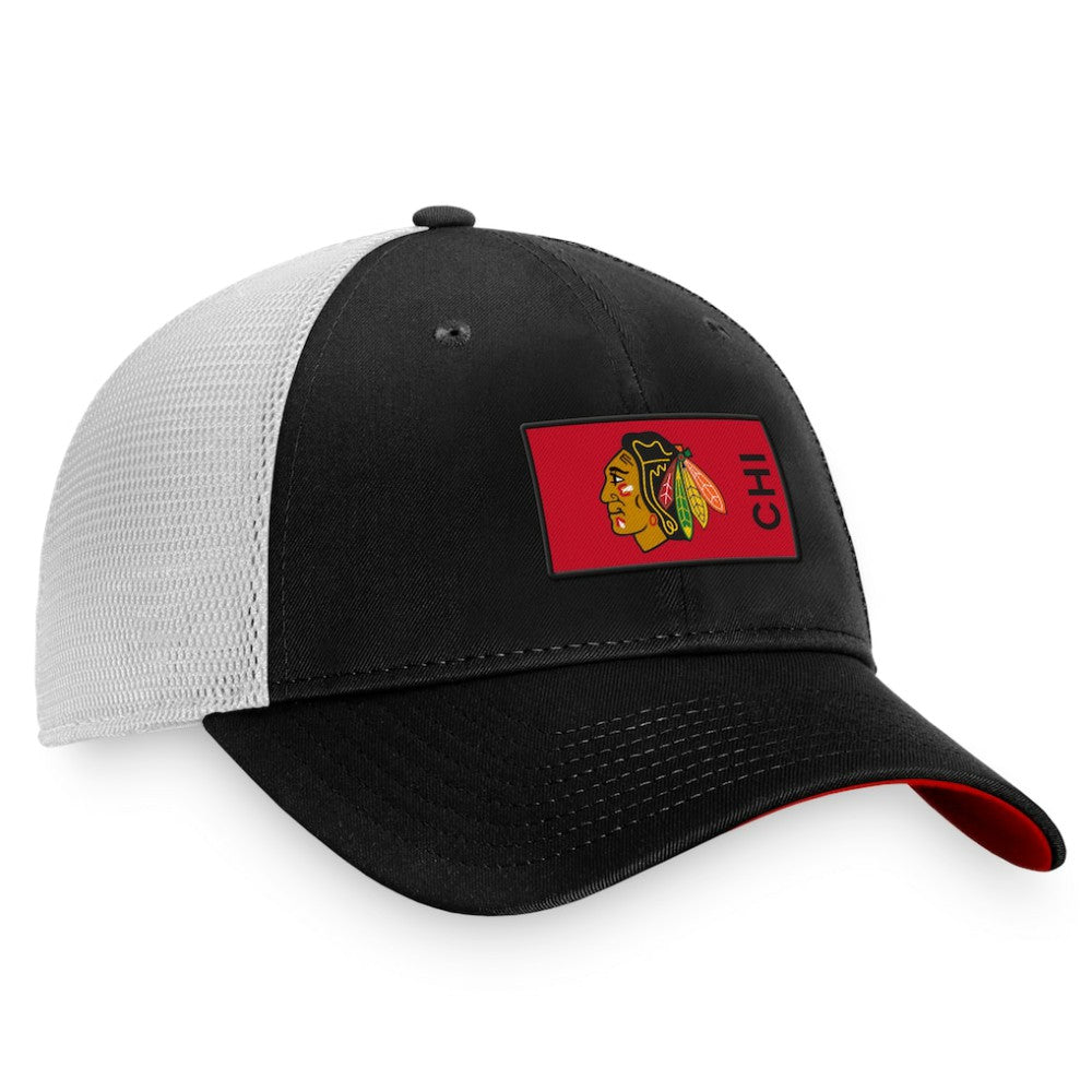 Chicago Blackhawks Fanatics Authentic Pro Rink Trucker Snapback Hat - Black/White - NHL