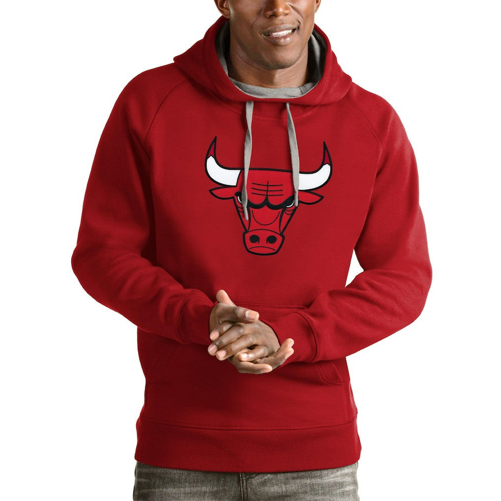 Chicago Bulls Antigua Logo Victory Pullover Hoodie Red - NBA