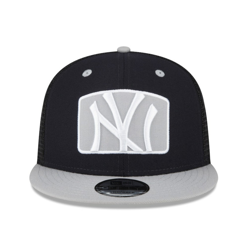 New York Yankees New Era Logo Zoom Trucker 9FIFTY Snapback Hat - MLB