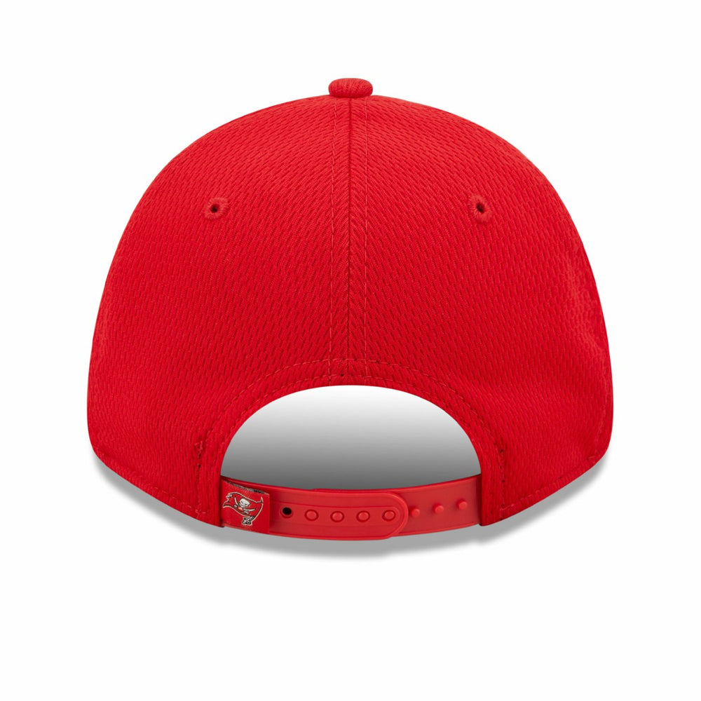 Tampa Bay Buccaneers New Era Framed AF 9FORTY Snapback Hat Red | NFL
