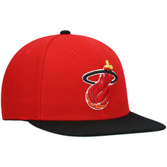 Miami Heat Hardwood Classics Team Two-Tone 2.0 Snapback Hat Red/Black - NBA