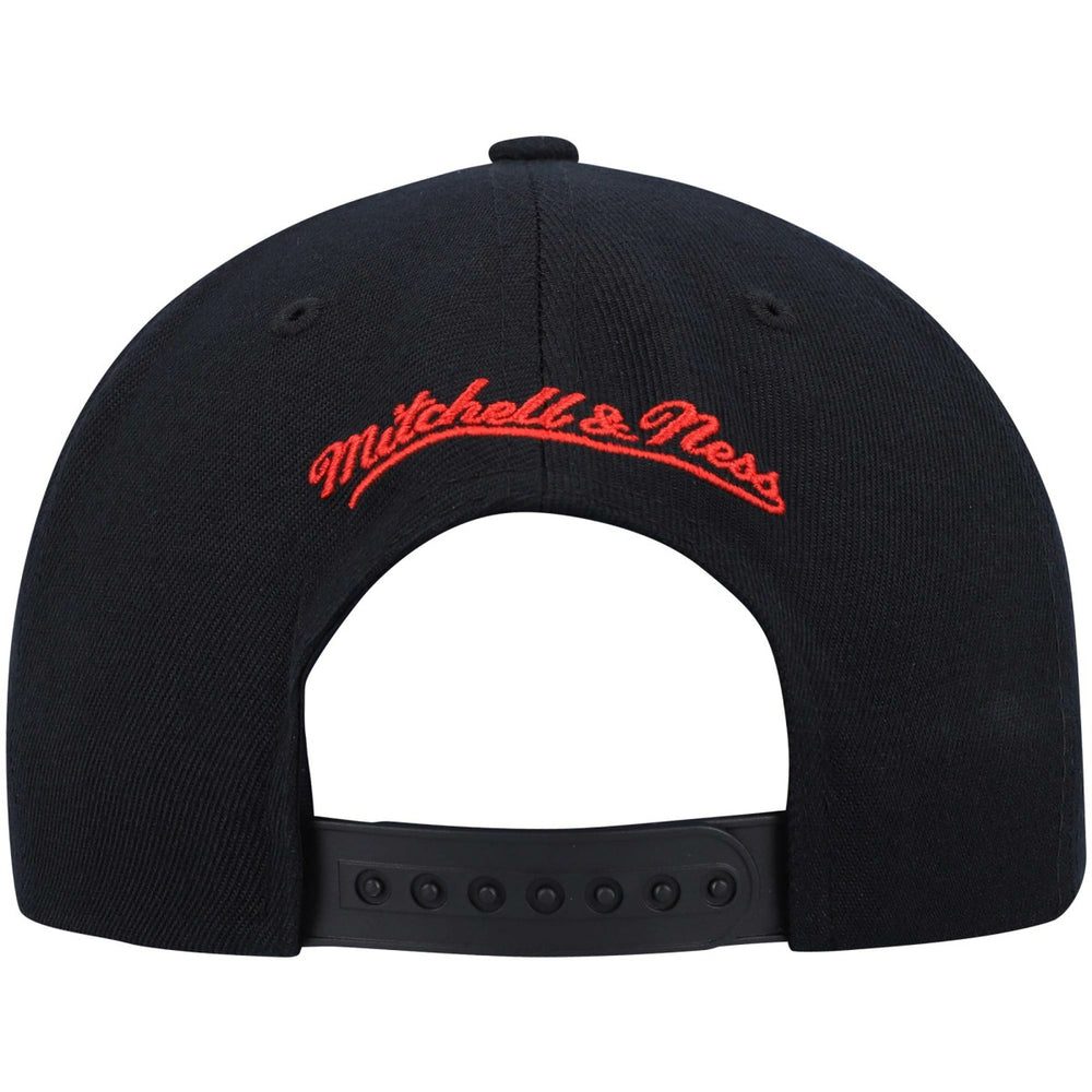 Toronto Raptors Team Two-Tone 2.0 Snapback Hat Black/Red - NBA