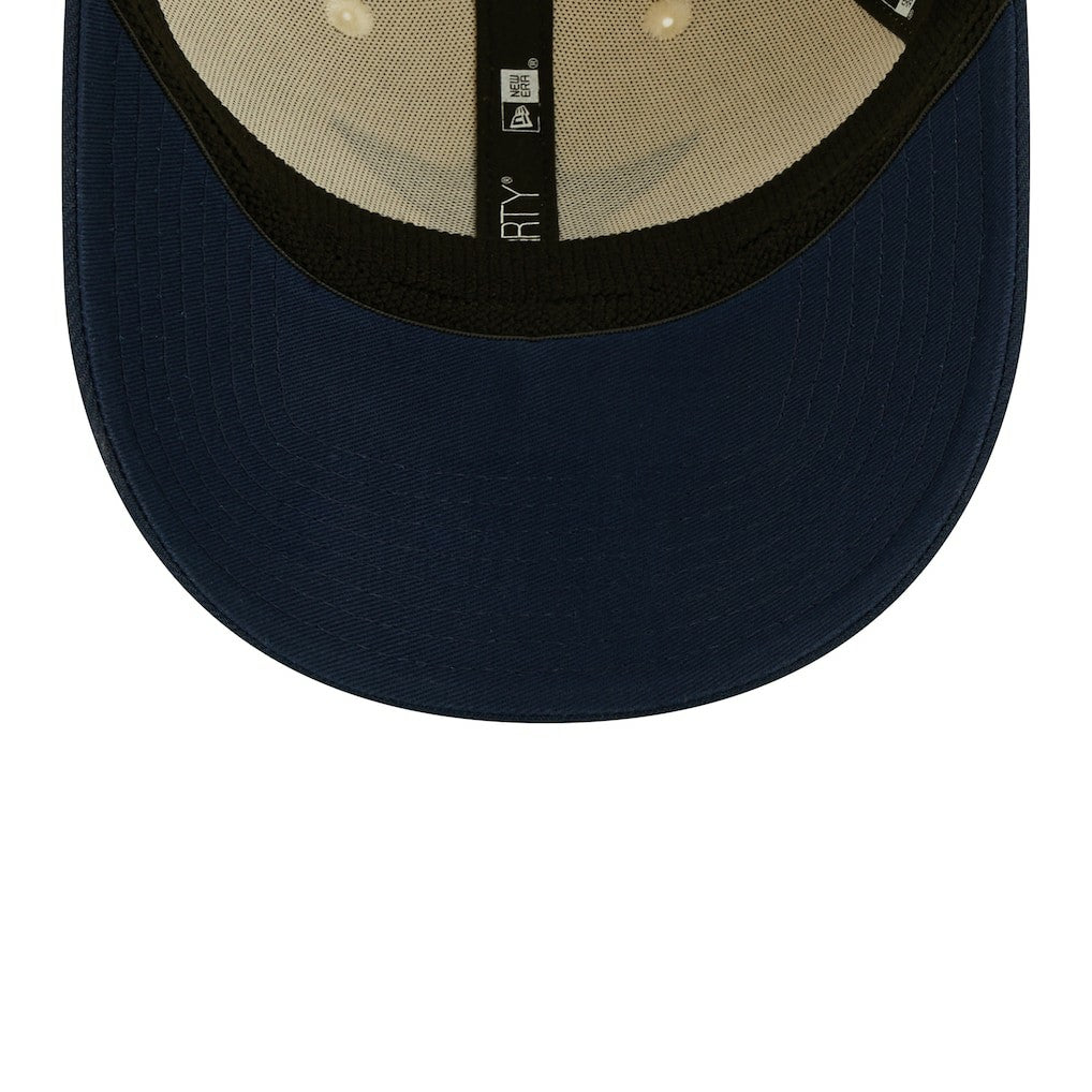 Dallas Cowboys New Era 2022 Sideline 39THIRTY 2-Tone Flex Hat Cream/Navy | NFL
