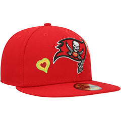 Tampa Bay Buccaneers New Era Chain Stitch Heart 59FIFTY Fitted Hat Scarlet | NFL