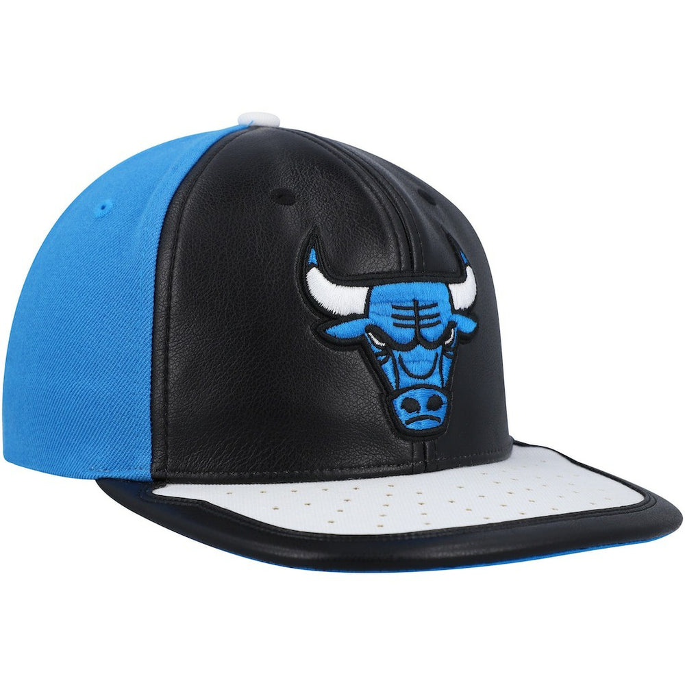 Chicago Bulls Day One Snapback Hat Black/White - NBA