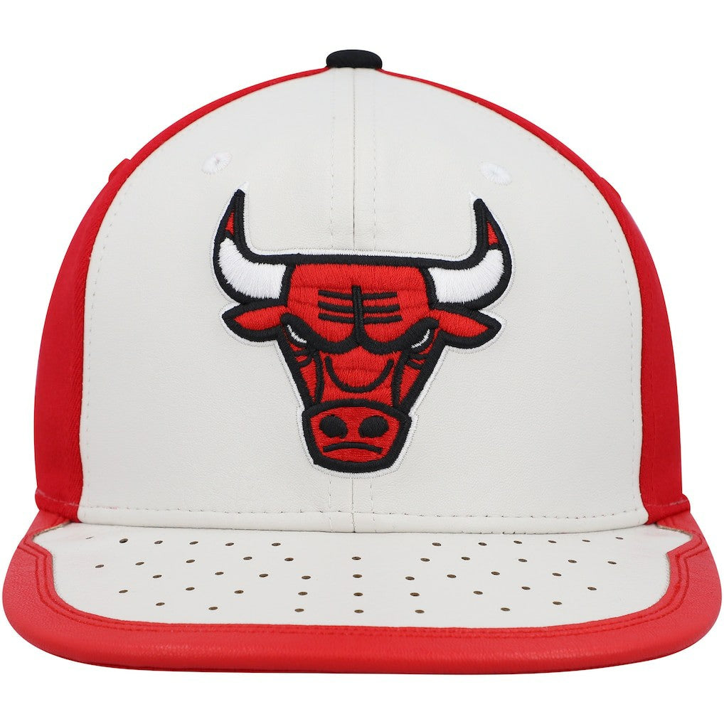 Chicago Bulls Day One Snapback Hat White/Red - NBA
