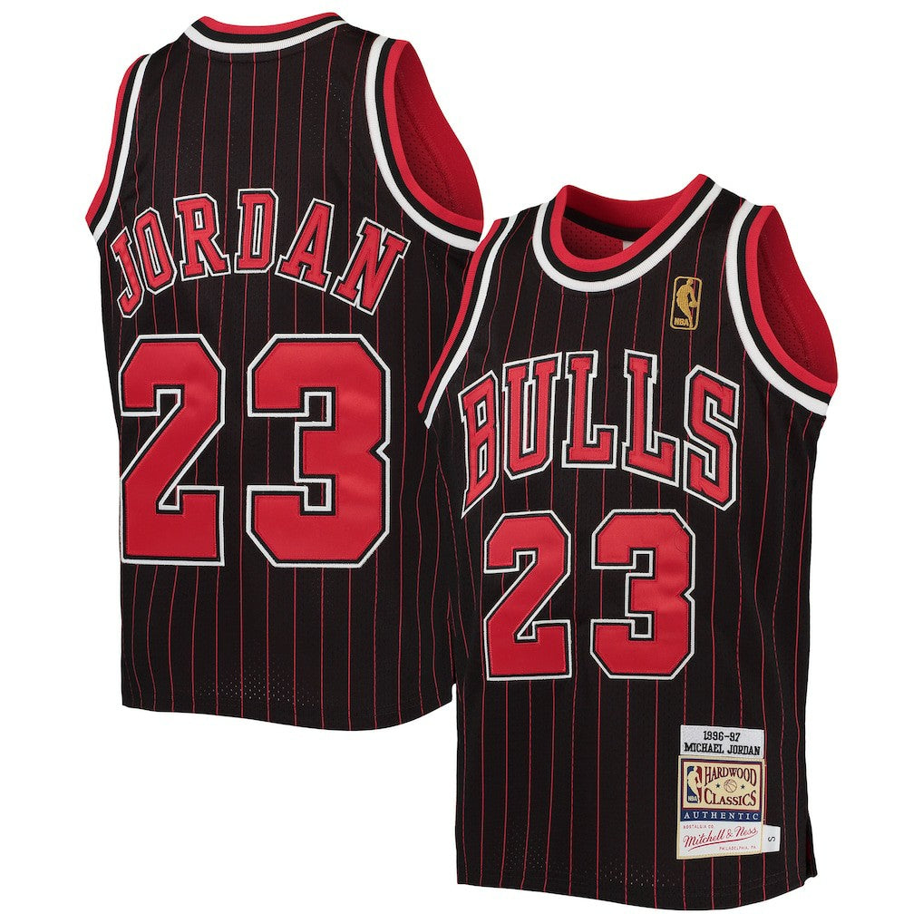 Michael Jordan Chicago Bulls Youth 1996-97 Hardwood Classics Authentic Jersey Black/Red - NBA