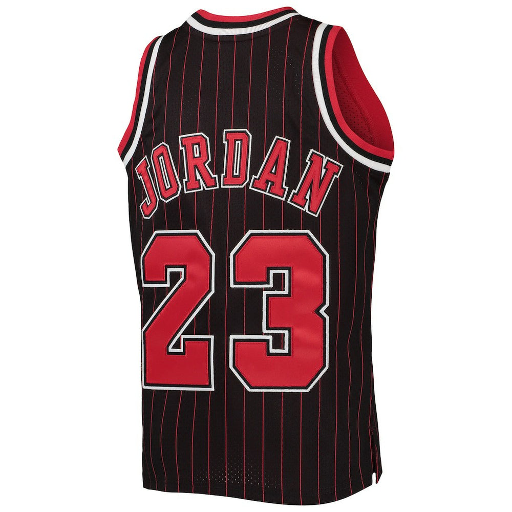 Michael Jordan Chicago Bulls Youth 1996-97 Hardwood Classics Authentic Jersey Black/Red - NBA