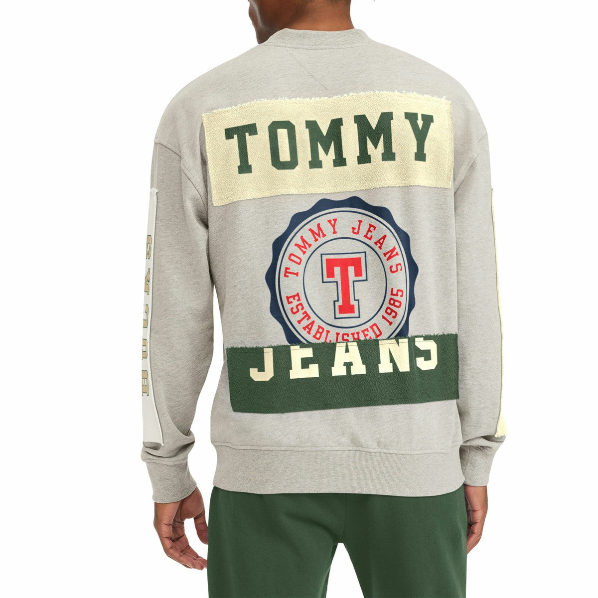 Milwaukee Bucks Tommy Jeans James Patch Pullover Sweatshirt Gray - NBA
