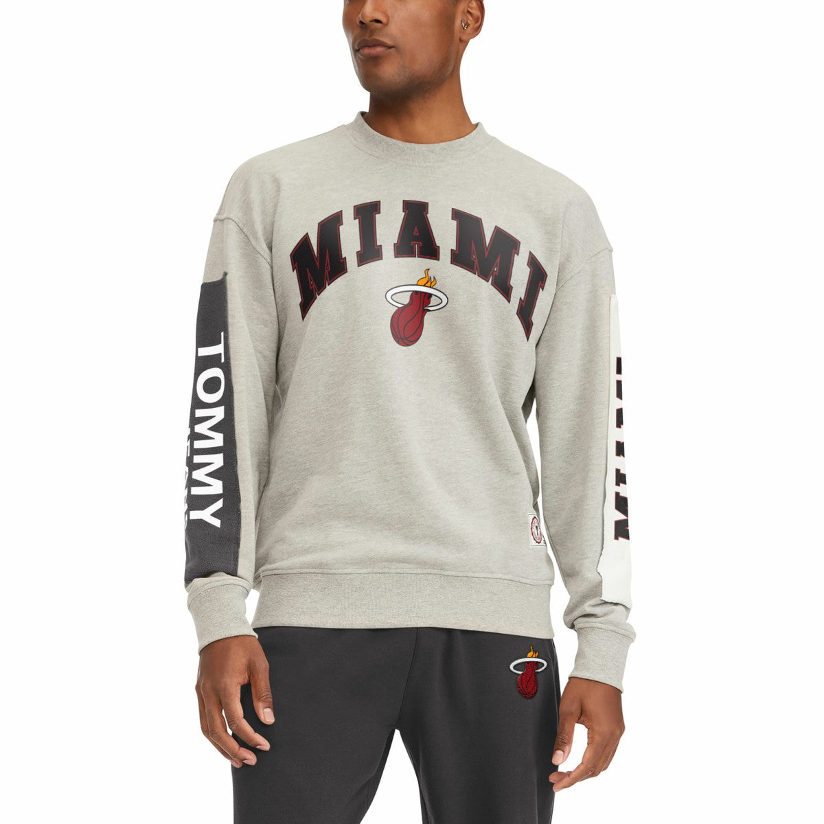 Miami Heat Tommy Jeans James Patch Pullover Sweatshirt Gray - NBA