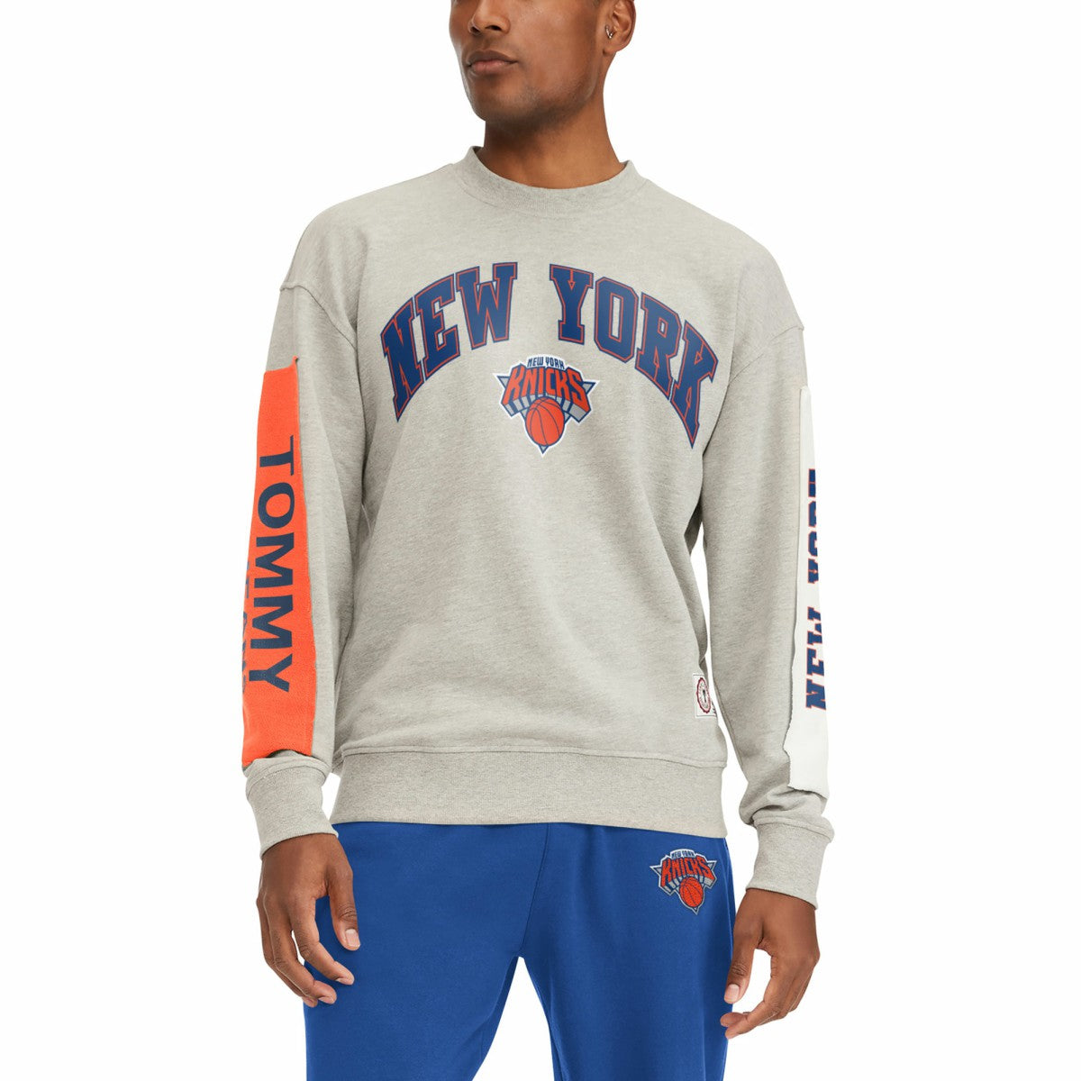 New York Knicks Tommy Jeans James Patch Pullover Sweatshirt Gray - NBA