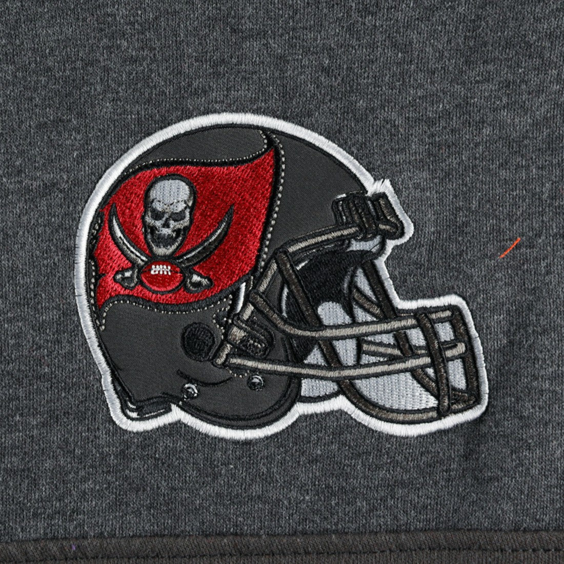 Tampa Bay Buccaneers Starter Extreme Pullover Hoodie Heather Charcoal/Red | NFL