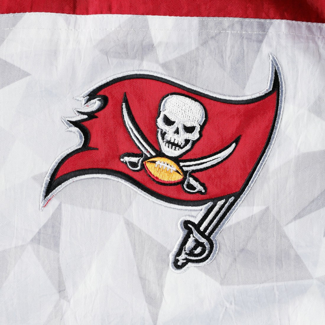 Tampa Bay Buccaneers Starter Thursday Night Gridiron Raglan Half-Zip Hooded Jacket White/Red | NFL