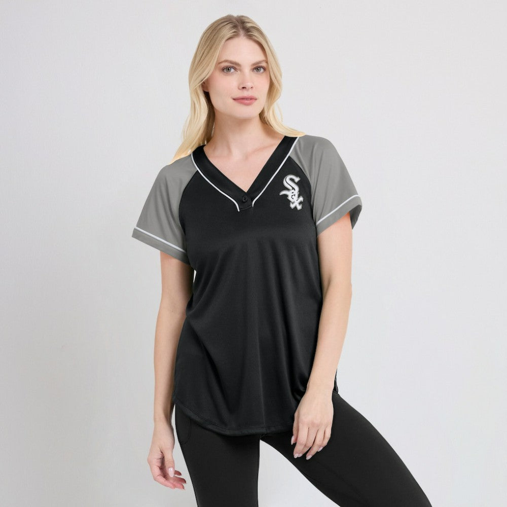 Chicago White Sox Fanatics Women's Ultimate Style Raglan V-Neck T-Shirt - MLB