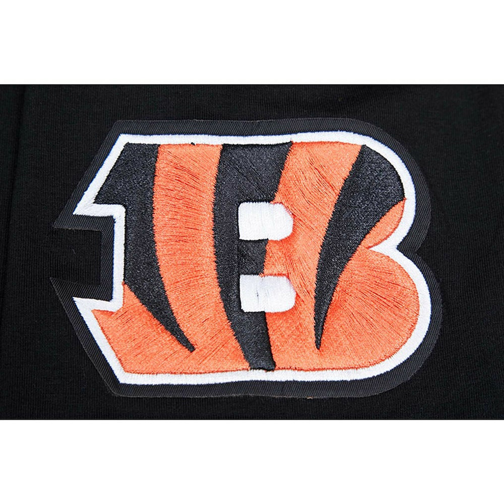 Ja'Marr Chase Cincinnati Bengals Pro Standard Player Avatar Graphic T-Shirt Black | NFL