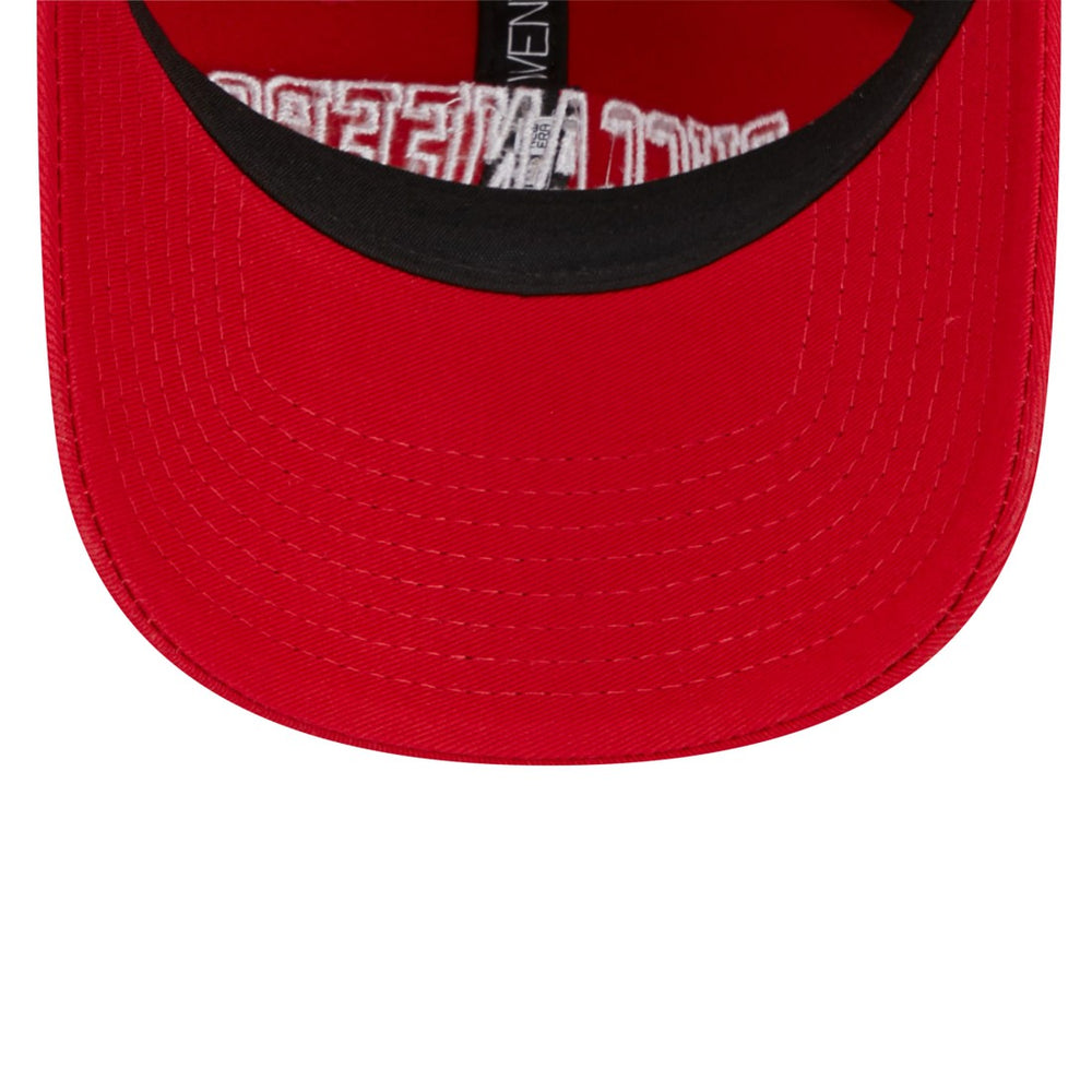 Tampa Bay Buccaneers New Era Women's Collegiate 9TWENTY Adjustable Hat Red | NFL