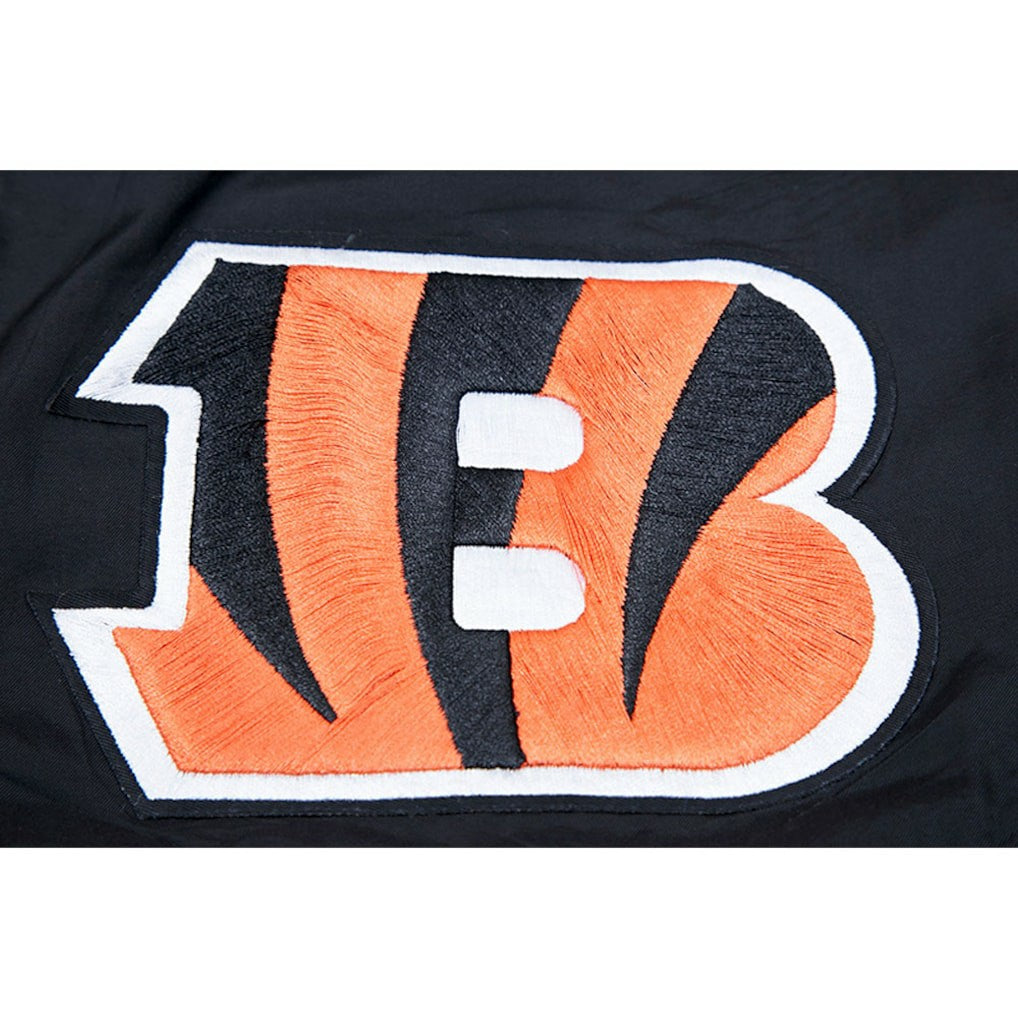 Cincinnati Bengals Pro Standard Woven Shorts Black | NFL