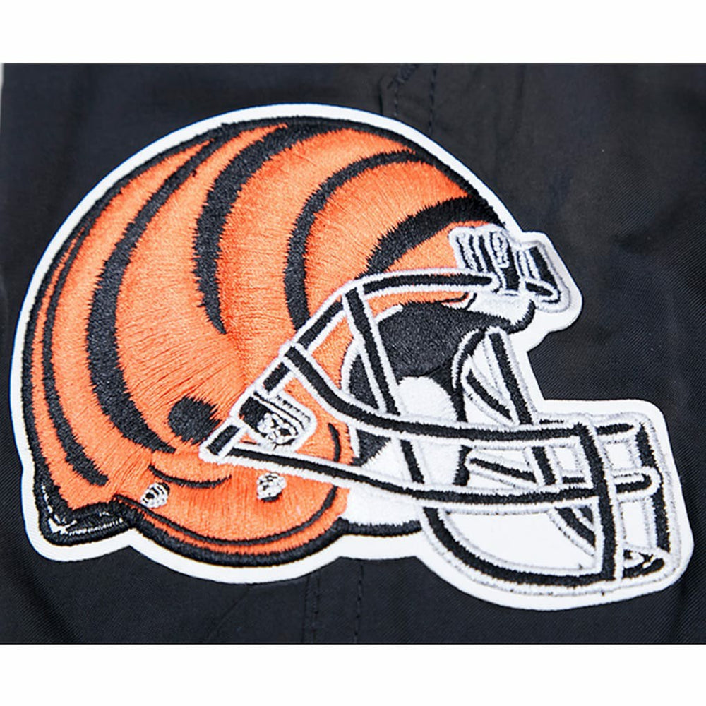 Cincinnati Bengals Pro Standard Woven Shorts Black | NFL