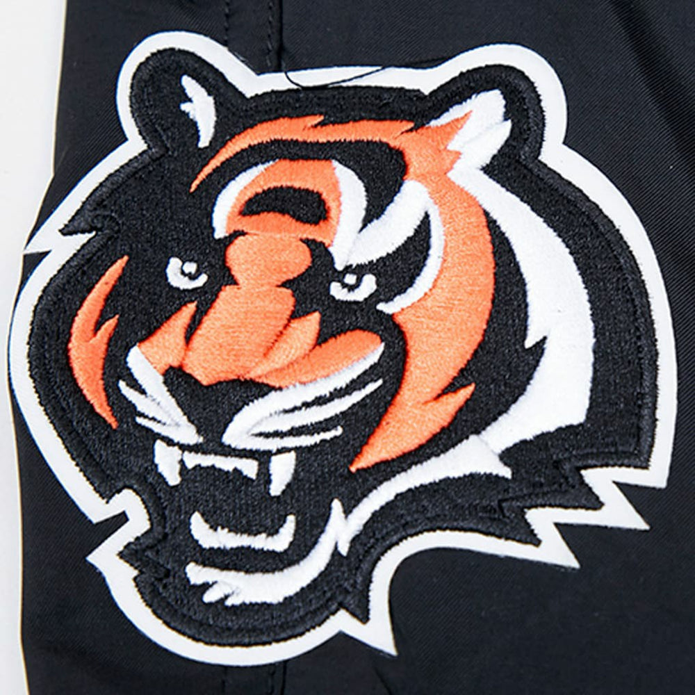 Cincinnati Bengals Pro Standard Woven Shorts Black | NFL