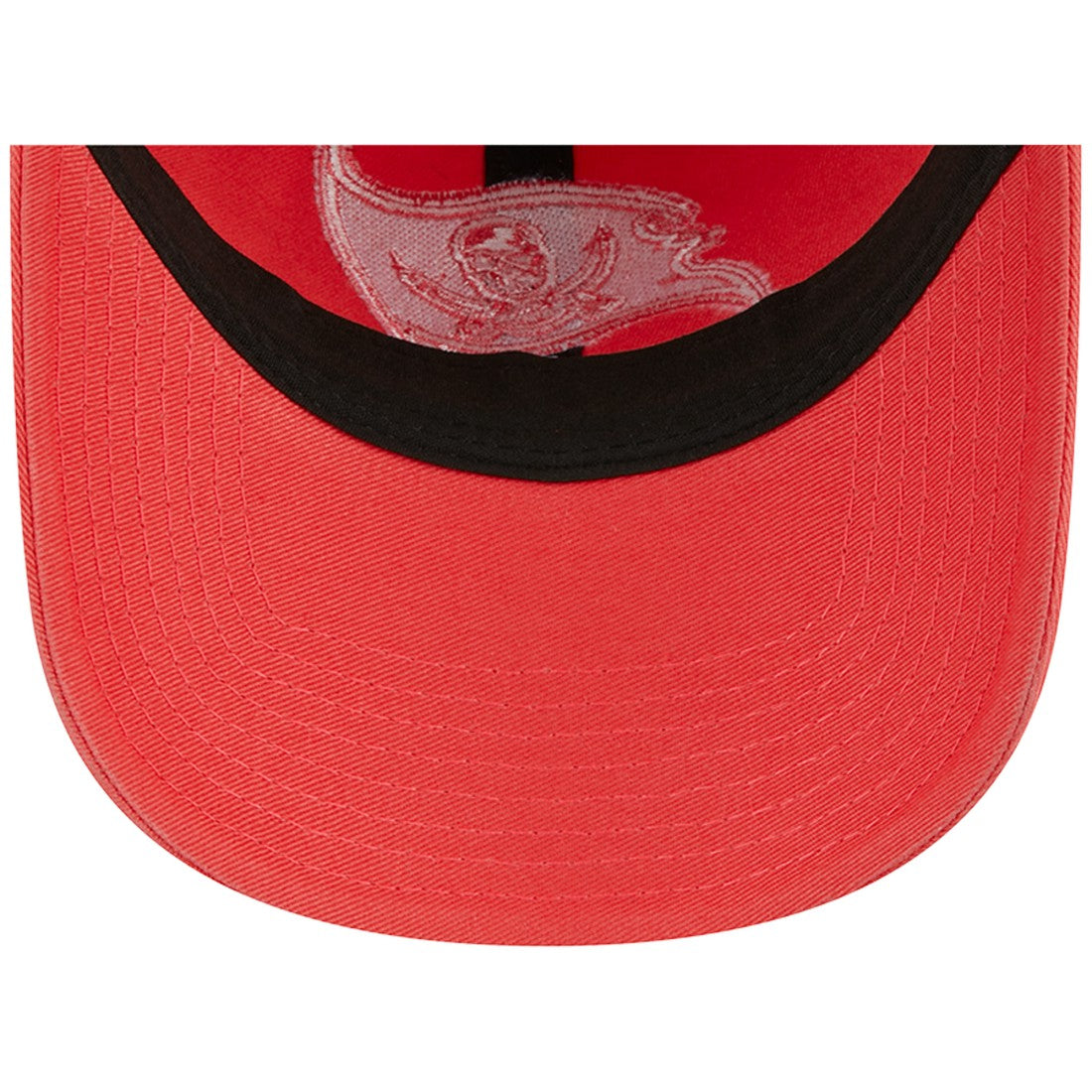 Tampa Bay Buccaneers New Era Core Classic 2.0 Brights 9TWENTY Adjustable Hat Red | NFL