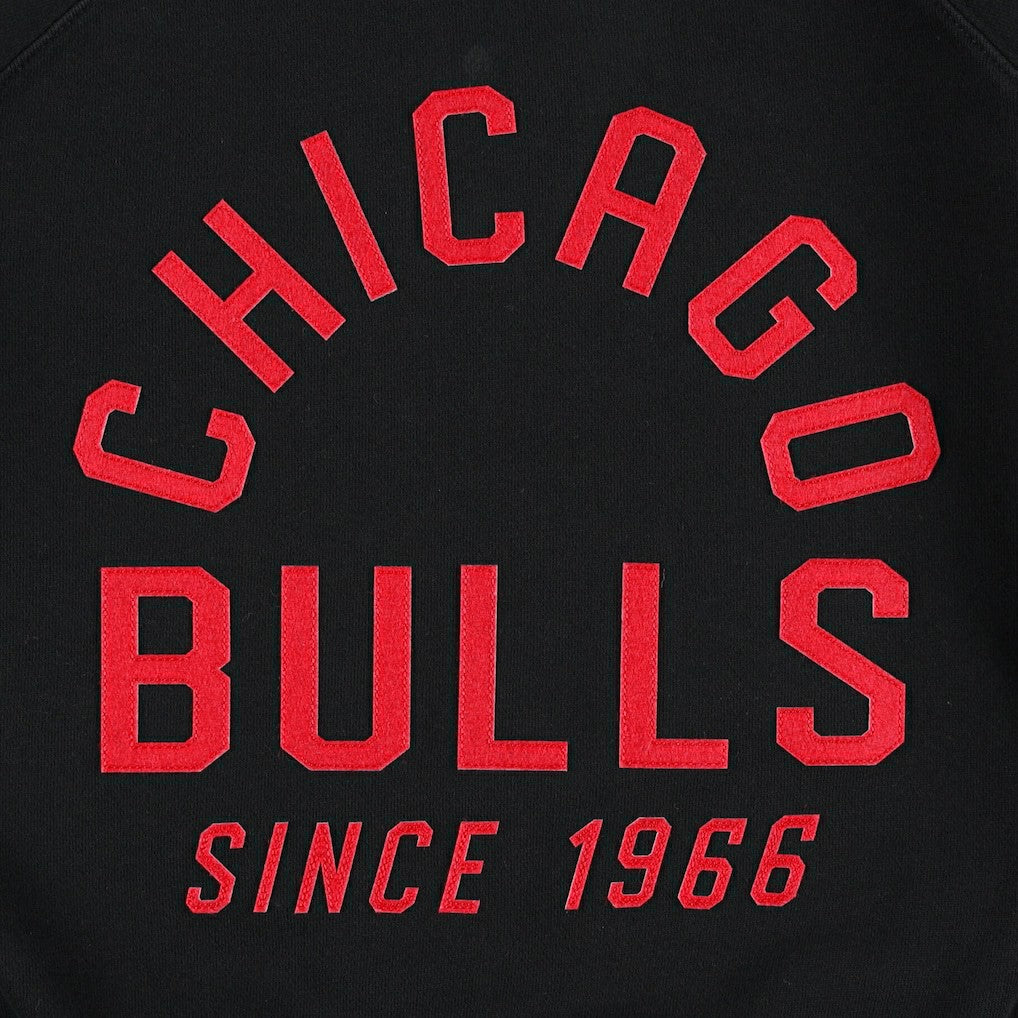 Chicago Bulls Sportiqe Women's Ashlyn Brava Raglan Pullover Sweatshirt Black - NBA