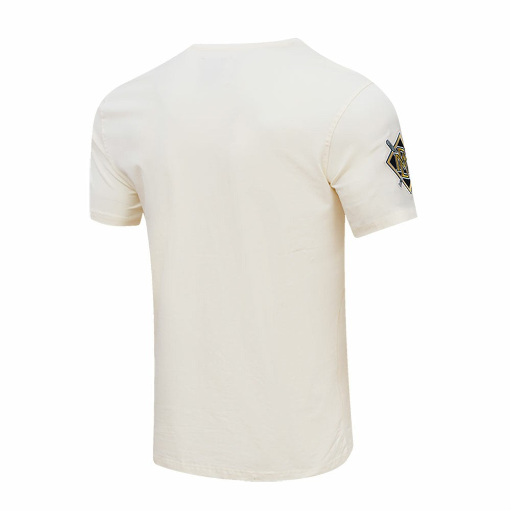 Milwaukee Brewers Pro Standard Cooperstown Collection Old English T-Shirt - MLB