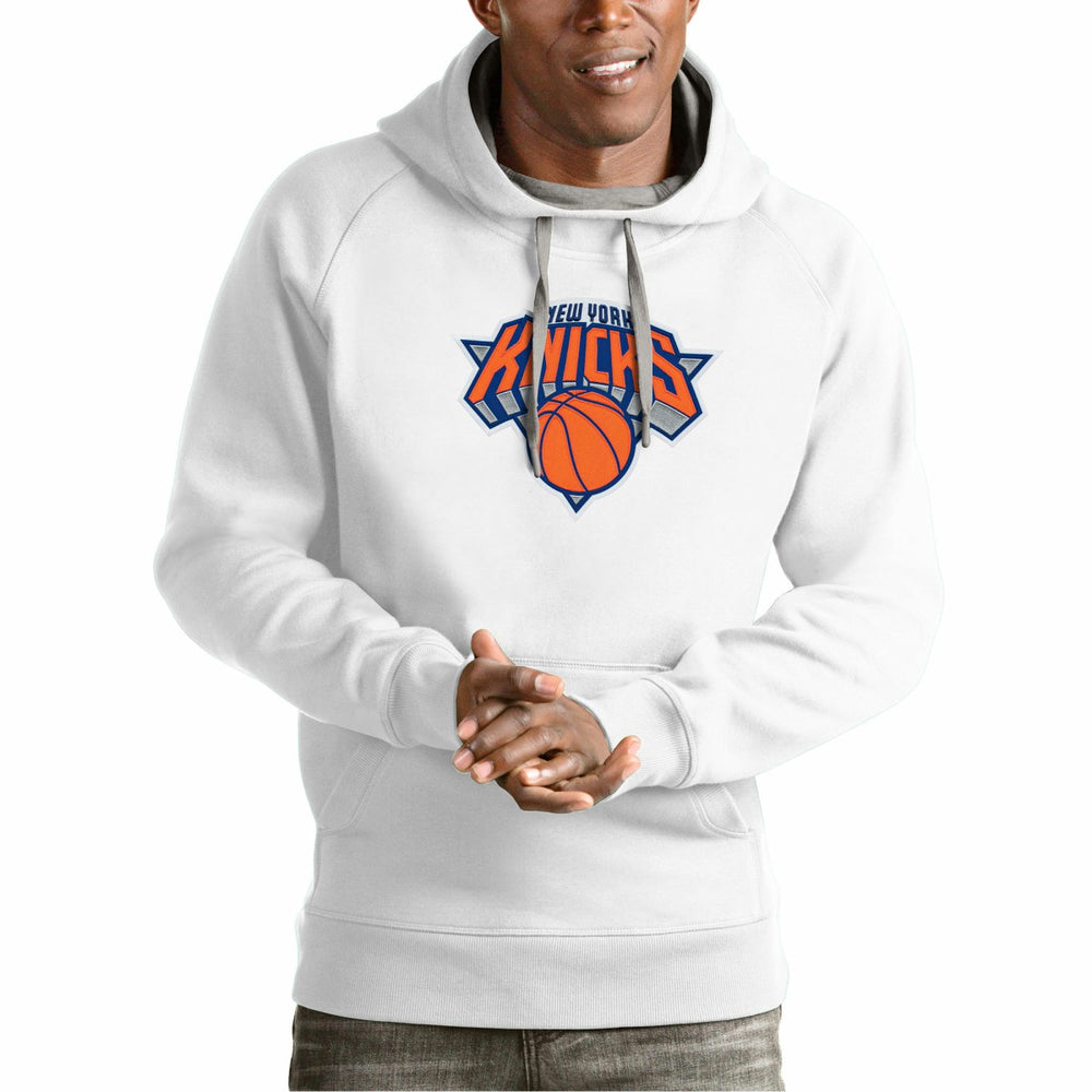 New York Knicks Antigua Team Logo Victory Pullover Hoodie White - NBA