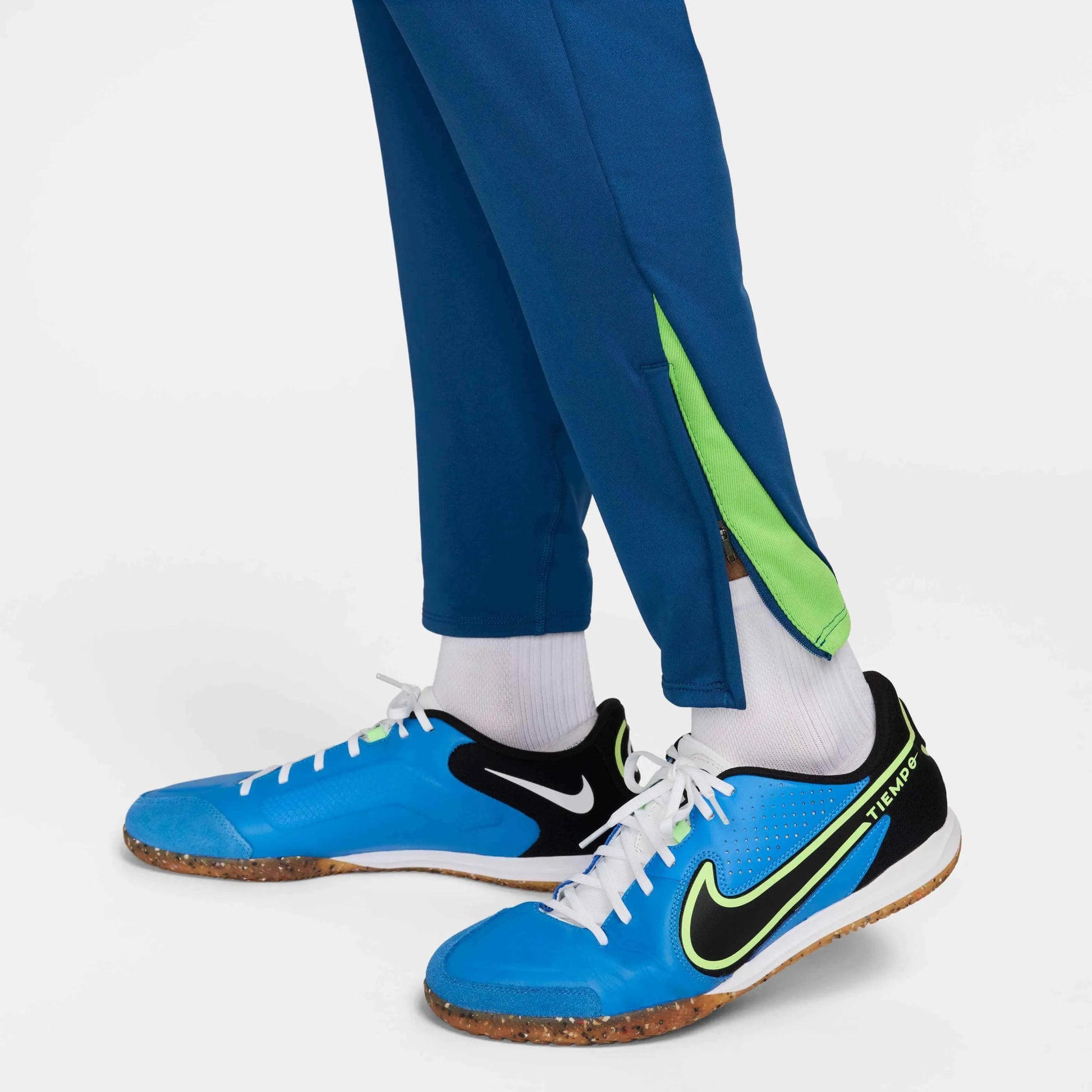 2024-25 Brazil Mens Strike Soccer Pants KPZ | Nike